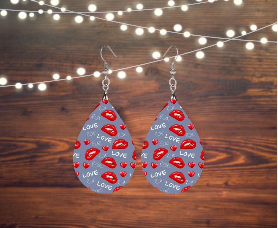 Valentine Lips Love Gift Set Glass Tumbler & Earrings